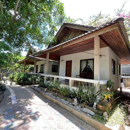 Pure Beach Club Resort Choeng Mon Exterior photo